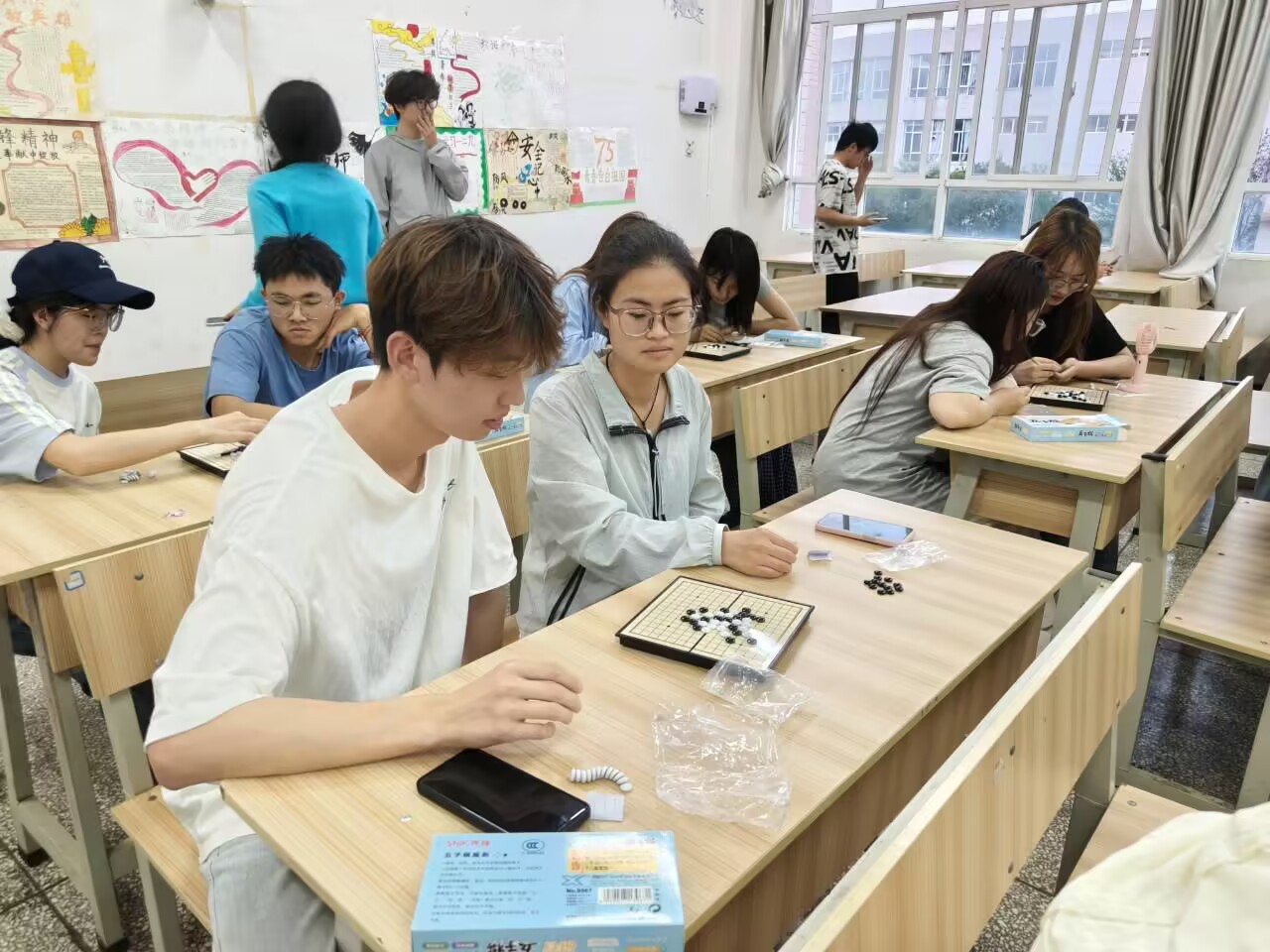 2026.5.25落子韶华展智慧 以棋会友润初心——生物与食品工程学院校园棋会五子棋比赛圆满落幕4.jpg