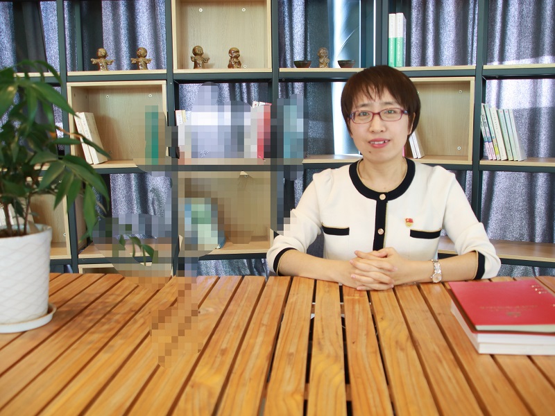 韩利红.jpg